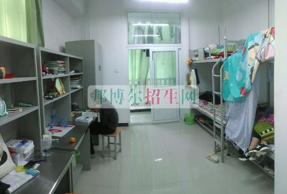 河南財政稅務(wù)高等?？茖W校宿舍條件