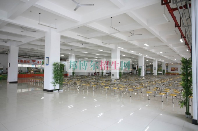 河南財政稅務(wù)高等專科學校宿舍條件