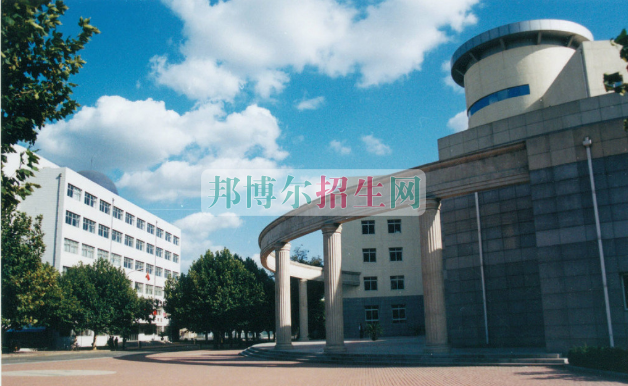 遼寧商貿(mào)職業(yè)學院是幾專