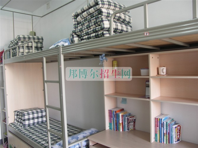 四川省瀘縣建筑職業(yè)中專學校宿舍條件