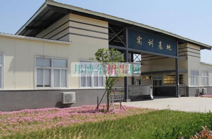 安徽國際商務(wù)職業(yè)學院網(wǎng)站網(wǎng)址