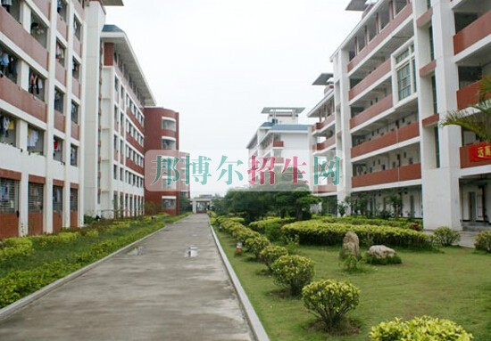 泉州醫(yī)學(xué)高等?？茖W(xué)校