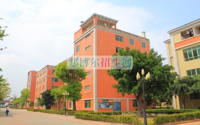 惠州經濟職業(yè)技術學院招生辦聯系電話