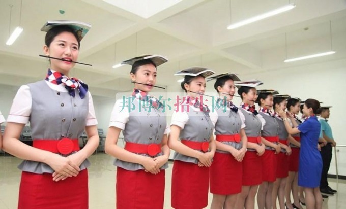 初中畢業(yè)可以學空乘嗎
