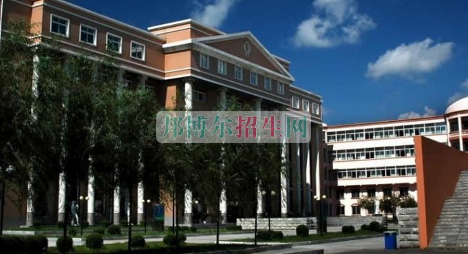 中?？即髮W(xué)怎么考