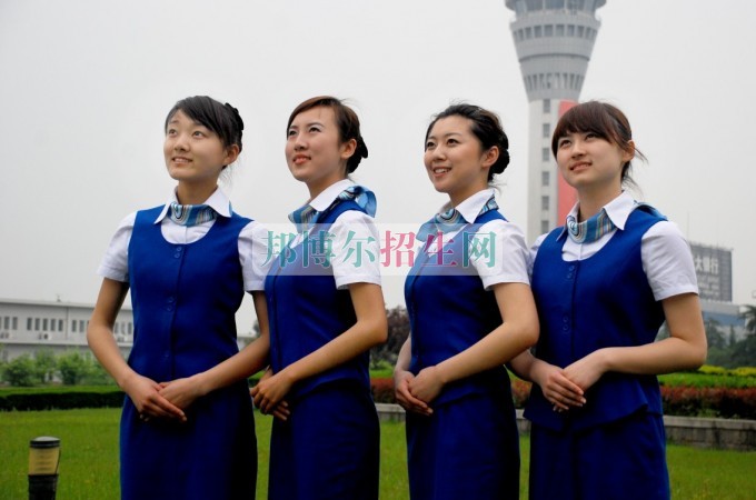 初中畢業(yè)學航空服務(wù)怎么樣