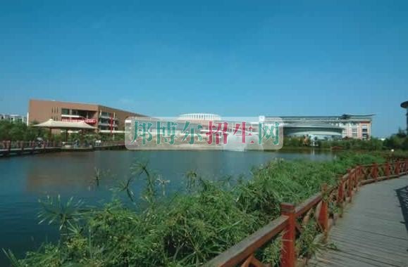 成都哪個電子商務(wù)學校最好