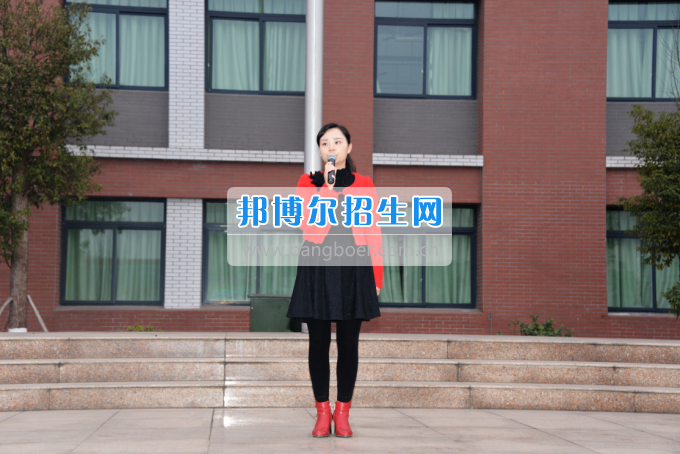 川南幼兒師范高等?？茖W(xué)校舉行新學(xué)期 “開(kāi)學(xué)第一課”活動(dòng)