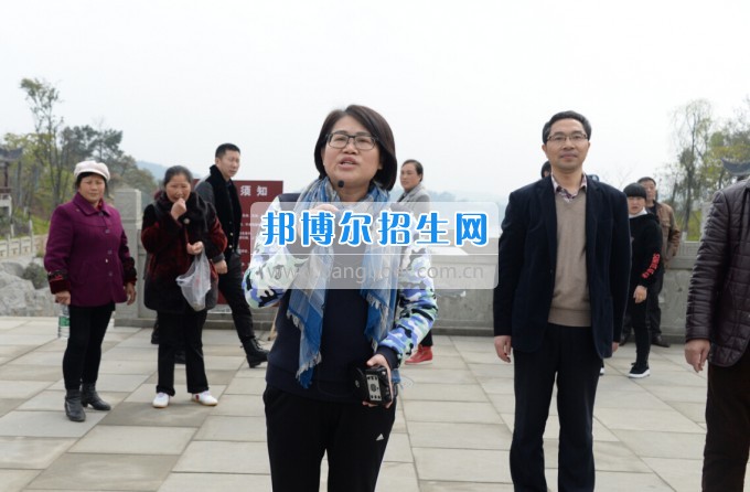 川南幼兒師范高等專科學校舉行慶祝國際勞動婦女節(jié)活動