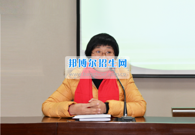 川南幼兒師范高等?？茖W校召開輔導員班主任工作例會加強和改進學生思想政治工作