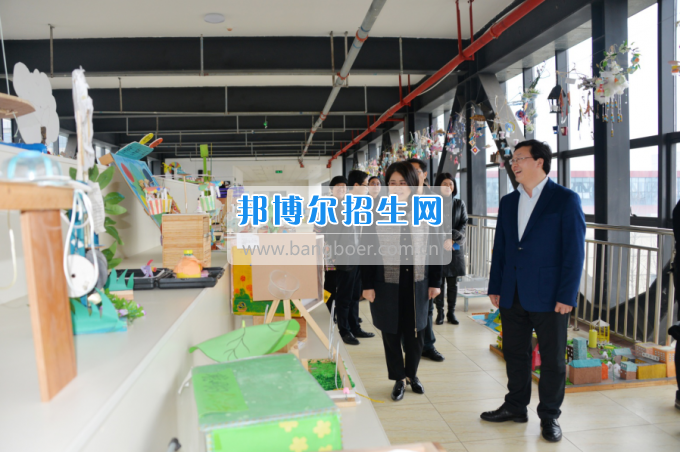 川南幼兒師范高等?？茖W校作“互聯網+教育”專題報告