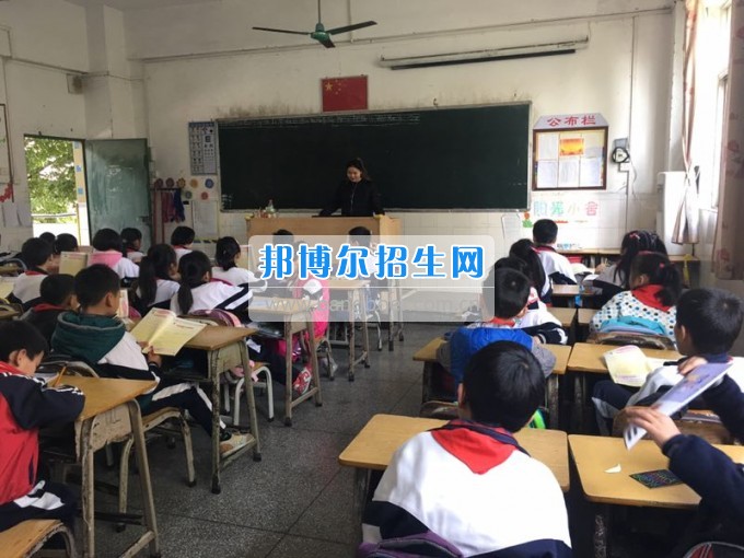 川北幼兒師范高等?？茖W(xué)校職場(chǎng)揚(yáng)帆 逐夢(mèng)起航