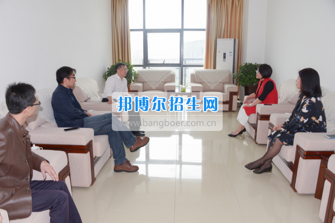 2017年西南科技大學(xué)黨委副書記張強(qiáng)一行到川南幼兒師范高等?？茖W(xué)?？疾? width=