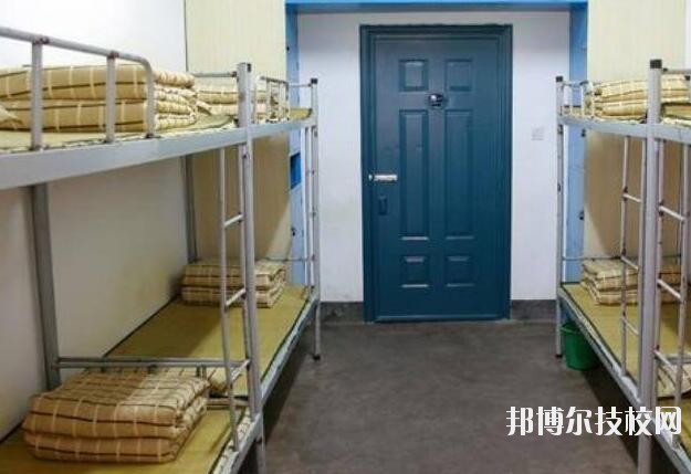 重慶科能高級(jí)技工學(xué)校2020年宿舍條件