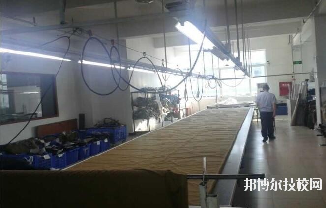 六盤水軍事技能職業(yè)學(xué)校2020年學(xué)費(fèi)、收費(fèi)多少