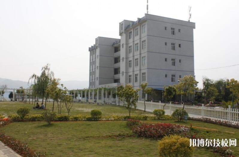貴州興仁民族職業(yè)技術(shù)學(xué)校怎么樣、好不好