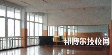 四川現(xiàn)代藝術(shù)學(xué)校2020年報(bào)名條件、招生要求、招生對(duì)象