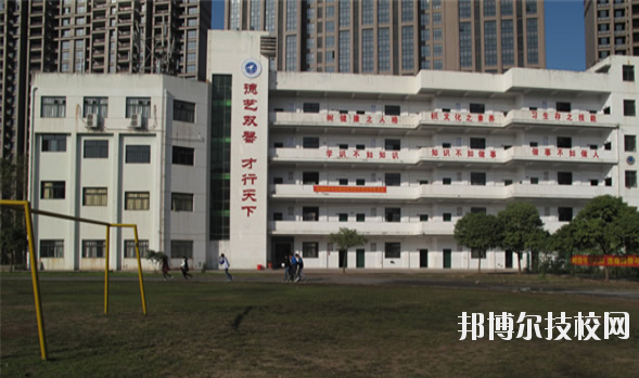 贛州應(yīng)用技術(shù)職業(yè)學(xué)校怎么樣、好不好