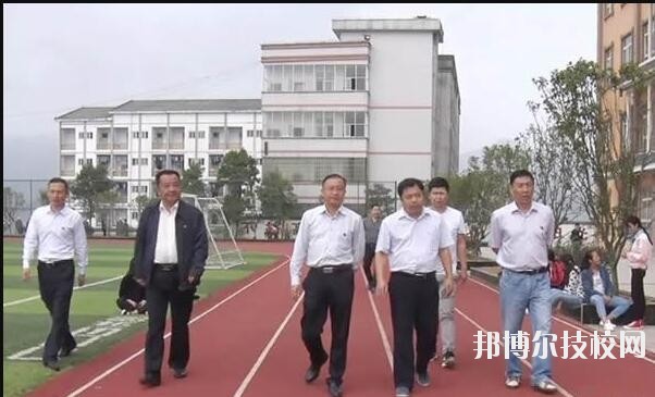 丹寨民族職業(yè)技術(shù)學(xué)校2020年報(bào)名條件、招生要求、招生對(duì)象