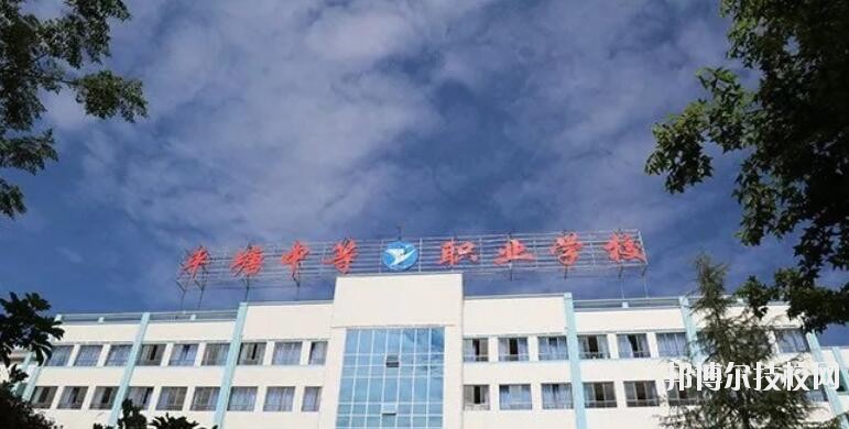 黔東南州國(guó)防科技學(xué)校2020年報(bào)名條件、招生要求、招生對(duì)象