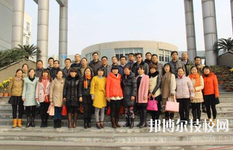 萍鄉(xiāng)湘東職業(yè)中等專業(yè)學(xué)校2020年報(bào)名條件、招生要求、招生對(duì)象 