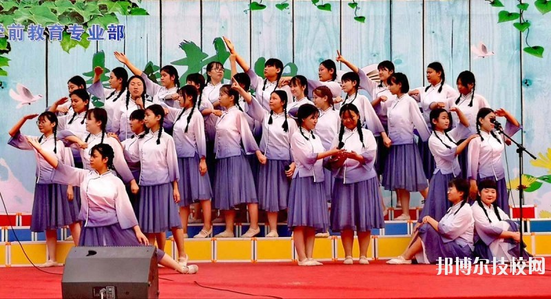 邢臺(tái)現(xiàn)代職業(yè)學(xué)校2020年報(bào)名條件、招生要求、招生對(duì)象