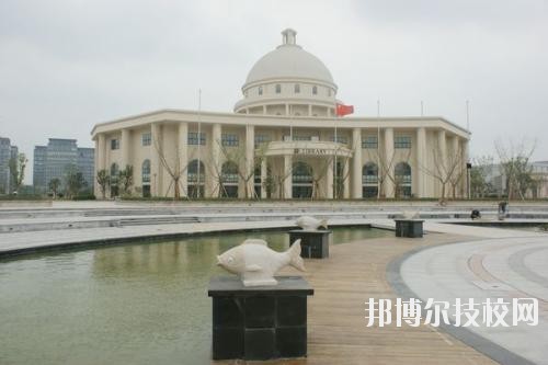 寧波外事學(xué)校2020年報名條件、招生要求、招生對象