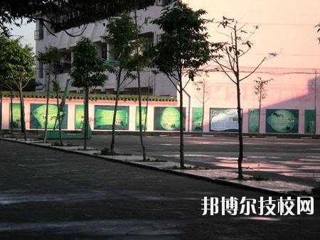 大余職業(yè)技術(shù)教育中心2020年報(bào)名條件、招生要求、招生對(duì)象