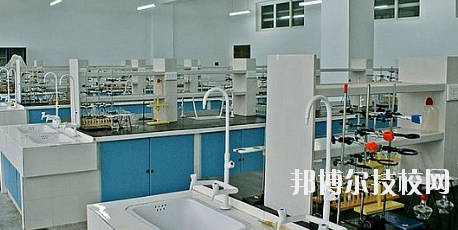 甘肅石化技師學(xué)院2020年報(bào)名條件、招生要求、招生對象