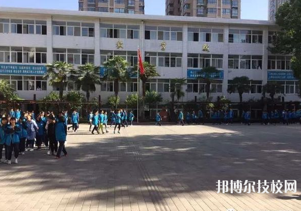 西安市機電職業(yè)技術(shù)學(xué)校2020年報名條件、招生要求、招生對象 