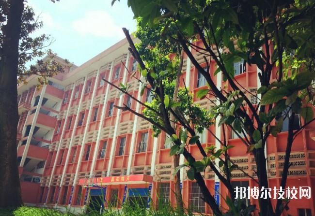 宜賓市翠屏區(qū)天成職業(yè)技術學校2020年宿舍條件