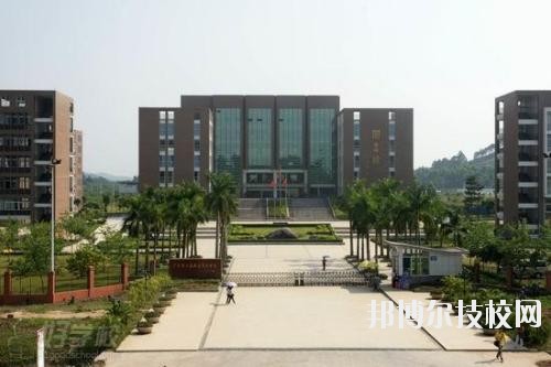 武漢南華光電職業(yè)技術(shù)學(xué)校學(xué)校怎么樣、好不好