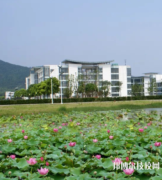 蘇州建設(shè)交通高等職業(yè)技術(shù)學(xué)校怎么樣、好不好