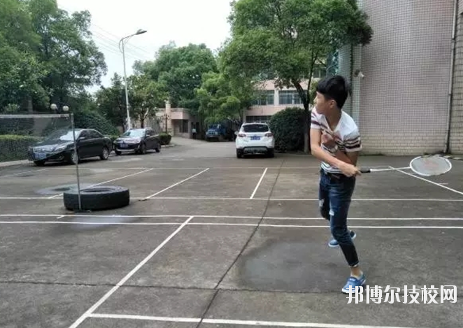 江西新興產(chǎn)業(yè)工程學(xué)校2020年報(bào)名條件、招生要求、招生對(duì)象