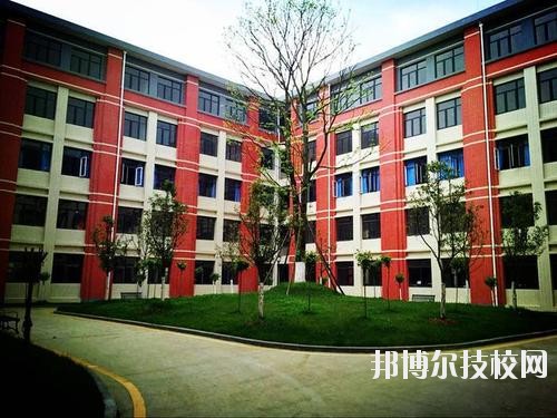 貴陽衛(wèi)生學(xué)校2020年報(bào)名條件、招生要求、招生對(duì)象