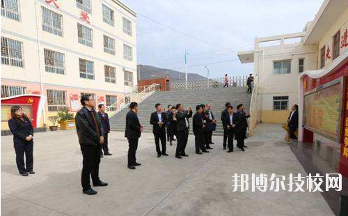 鳳縣職業(yè)教育中心2020年有哪些專(zhuān)業(yè)