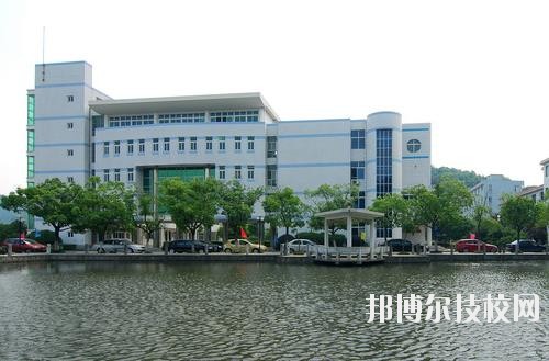 鄞州職業(yè)高級(jí)中學(xué)2020年學(xué)費(fèi)、收費(fèi)標(biāo)準(zhǔn)