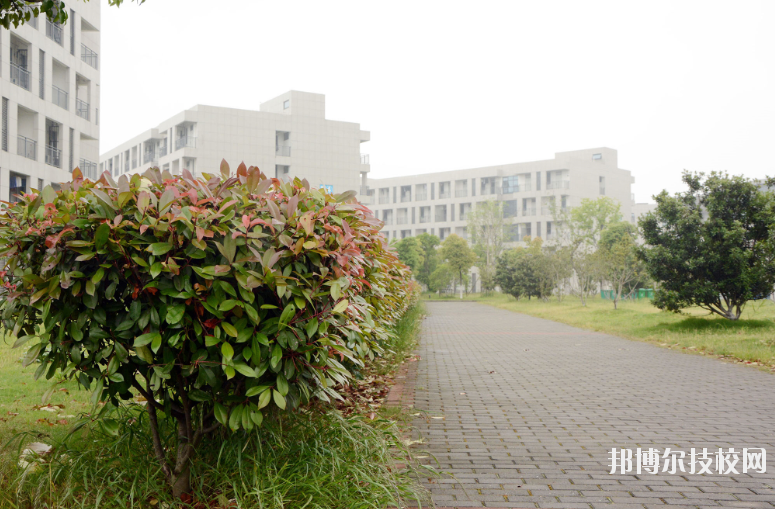 江蘇丹陽中等專業(yè)學(xué)校2020年報名條件、招生要求、招生對象