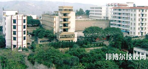 重慶綦江職業(yè)教育中心學(xué)校怎么樣、好不好