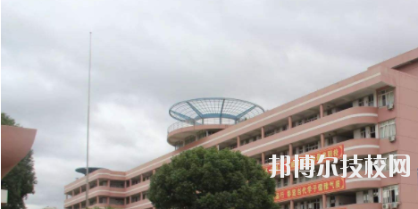 靈山第二職業(yè)技術(shù)學(xué)校2020年報(bào)名條件、招生要求、招生對(duì)象