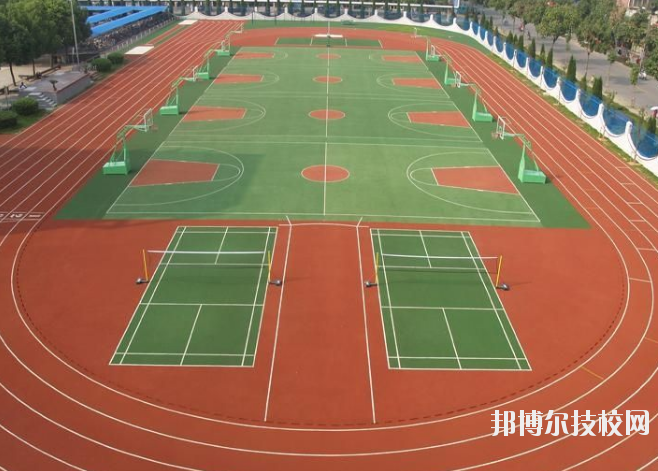 重慶商務(wù)學(xué)校怎么樣、好不好