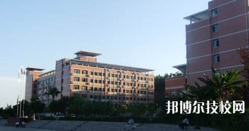 重慶萬(wàn)州商貿(mào)中等專(zhuān)業(yè)學(xué)校網(wǎng)站網(wǎng)址