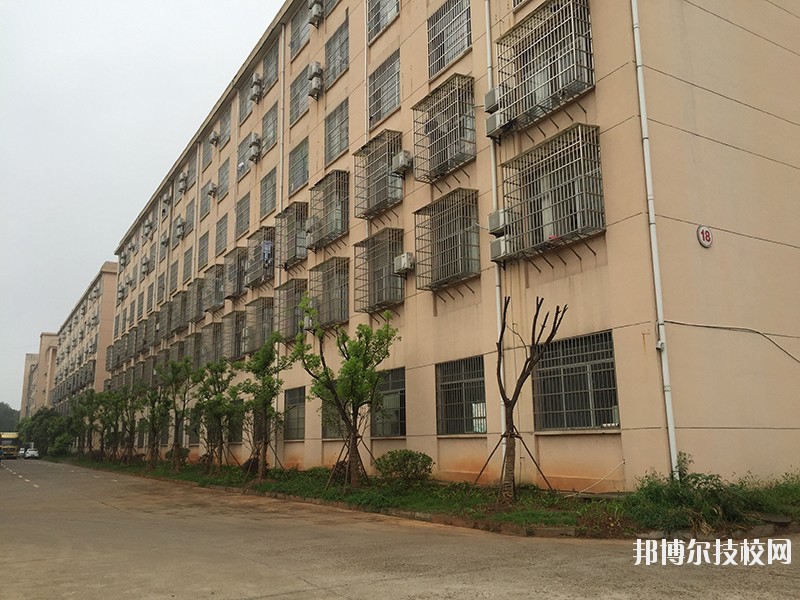 吉安信息工程學(xué)校怎么樣、好不好
