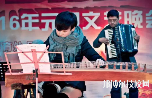 重慶萬(wàn)州職業(yè)教育中心2020年報(bào)名條件、招生要求、招生對(duì)象