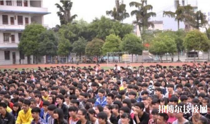 荔波職業(yè)高級(jí)中學(xué)2020年報(bào)名條件、招生要求、招生對(duì)象