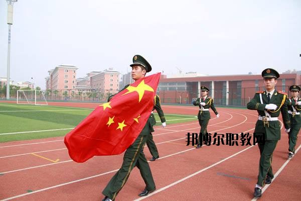 江西廬山旅游中等專業(yè)學校2020年招生辦聯(lián)系電話