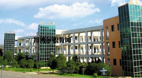 昆明機(jī)電工程學(xué)校2020年報(bào)名條件、招生要求、招生對象