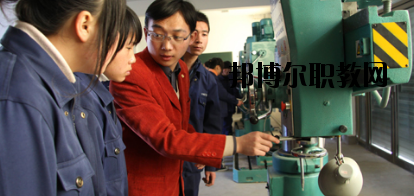 玉門石油中等專業(yè)學(xué)校2020年招生錄取分數(shù)線