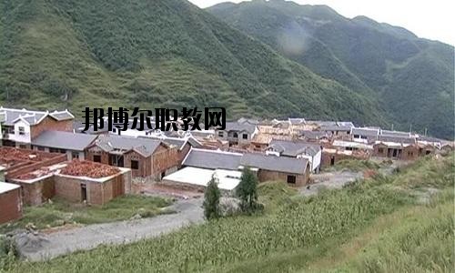 納雍中等職業(yè)學(xué)校2020年報(bào)名條件、招生要求、招生對(duì)象