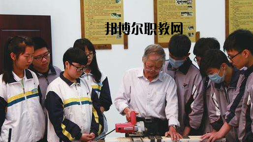 瑞安職業(yè)中等專業(yè)學(xué)校2020年報(bào)名條件、招生要求、招生對(duì)象